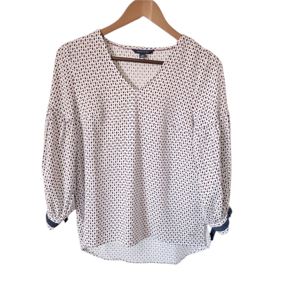 Like new Tommy Hilfiger women’s blouse XS white blue and red bomber sleeves